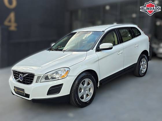 VOLVO XC60 2.0 T5 COMFORT FWD TURBO GASOLINA 4P AUTOMÁTICO VOLVO XC60 2.0 T5 COMFORT FWD TURBO GASOLINA 4P AUTOMÁTICO